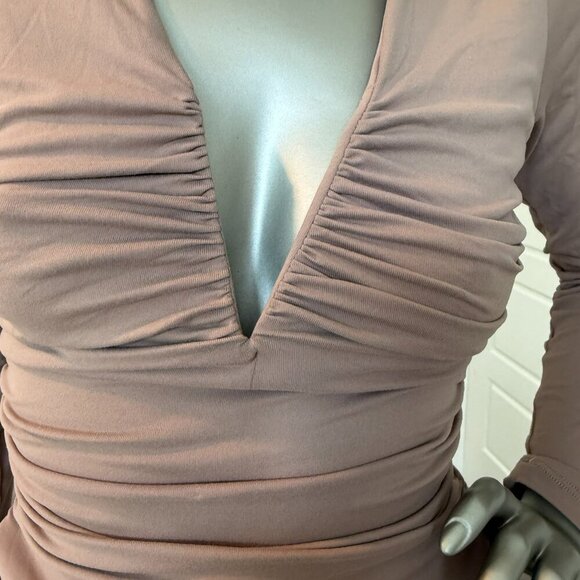 Susana Monaco x Revolve v neck gathered long sleeve Top Brown Sz S NWT - Picture 2 of 3